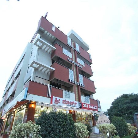 ホテルOyo 19957 Annapoorna Castle Kadur エクステリア 写真